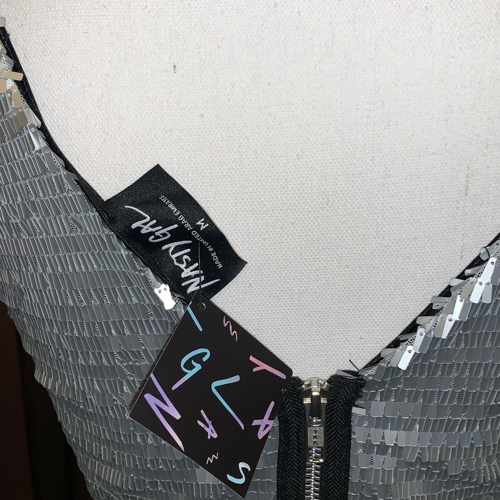 Dress - Picture 4 of 4